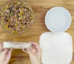 High Quality ISO Certified Vietnam Rice <b>Paper</b> Top Grade 100% Rice <b>Paper</b> Dry Salty Taste <b>Spring</b> Salad <b>Rolls</b> Adult Food Bag - Product Image 3