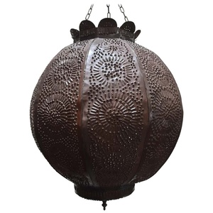 Colgante de Metal hecho a mano de Marruecos - Product Image 1