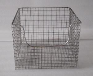 Panier en fil de fer avec placage de cuivre pour couverts et utilisation comme fournisseur de fruits frais sains et de légumes frais d'Inde - Product Image 3