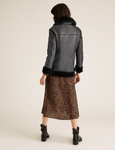 Chaqueta informal de piel de oveja con cremallera para mujer, chaqueta de moda con piel de imitación en color gris, nuevo diseño de invierno 2021 - Product Image 4