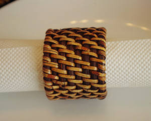 Juego de servilleteros de ratán de lujo para bodas y fiestas, accesorios de mesa contemporáneos hechos a mano ecológicos - Product Image 3