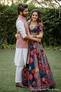 Lehenga Choli de Diseño Bollywood para Mujer para Bodas y Ocasiones Especiales, Compra en Línea, Surat, India - Product Image 4