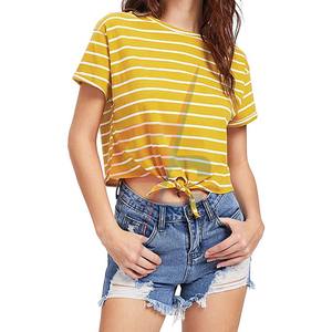 เสื้อยืดแขนสั้นมีกระดุมติดด้านหน้าของผู้หญิง,เสื้อครอปลายทาง - Product Image 4