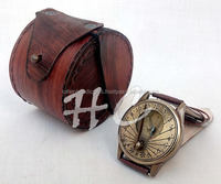 Calvin Handicraft – Boussole solaire nautique antique plaquée or en laiton massif, faite à la main, avec montre-bracelet gravée et étui en cuir