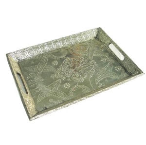 Bandeja de plata alemana con asa y patrones florales en relieve, bandeja de servir, bandeja de metal con patrones florales - Product Image 1