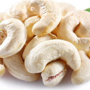 Premium Quality Cashew Nuts With Best Price All Grade W180 W240 W320 W450 - Product Image 1