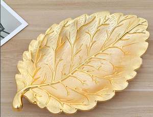 ถาดเสิร์ฟใบไม้ทำด้วยมือทำจากโลหะเคลือบเงาหรูหราเหมาะสำหรับตกแต่งโต๊ะและเสิร์ฟอาหาร - Product Image 5
