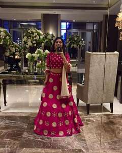 À la mode velours broderie séquence travail lehenga choli avec dupatta fête porter prix de gros ethnique vêtement alphanumero - Product Image 6