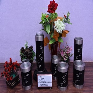 Vela de latón con estampado de pata de Mascota, suministros funerarios de cremación, India - Product Image 3