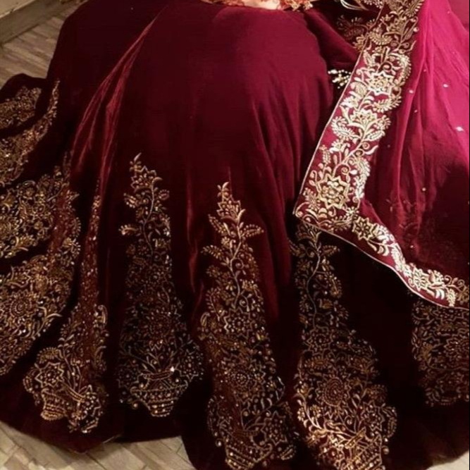 Buy Maroon Bridal Dress Zari Embroidery, Customized Size | Alibaba.com
