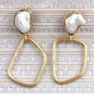 ต่างหูแฟชั่นห้อยของผู้หญิงทำด้วยมือไข่มุกน้ำจืดธรรมชาติห้อยทอง24K ทำด้วยมือ - Product Image 1