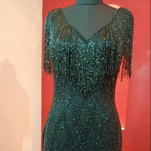 ชุดราตรีสีเขียวมุสลิมแบบมีกระโปรงคลุม ประดับลูกปัดหรูหรา ทรงเมอร์เมด สง่างาม สำหรับงานปาร์ตี้ของผู้หญิง - Product Image 3