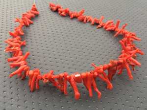 125 pièces de corail rouge naturel authentique, brins bruts en forme d'arbre, 3x8-6x28 MM, non traités, pour la fabrication de bijoux - Product Image 3