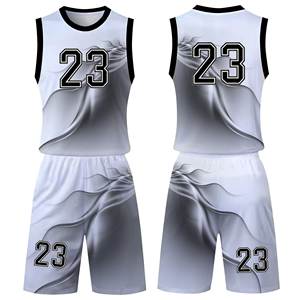 Uniformes de Baloncesto Reversibles Hechos en Fábrica, Ropa Deportiva al por Mayor en Existencia, Camisetas y Pantalones Cortos de Baloncesto de Doble Capa - Product Image 2
