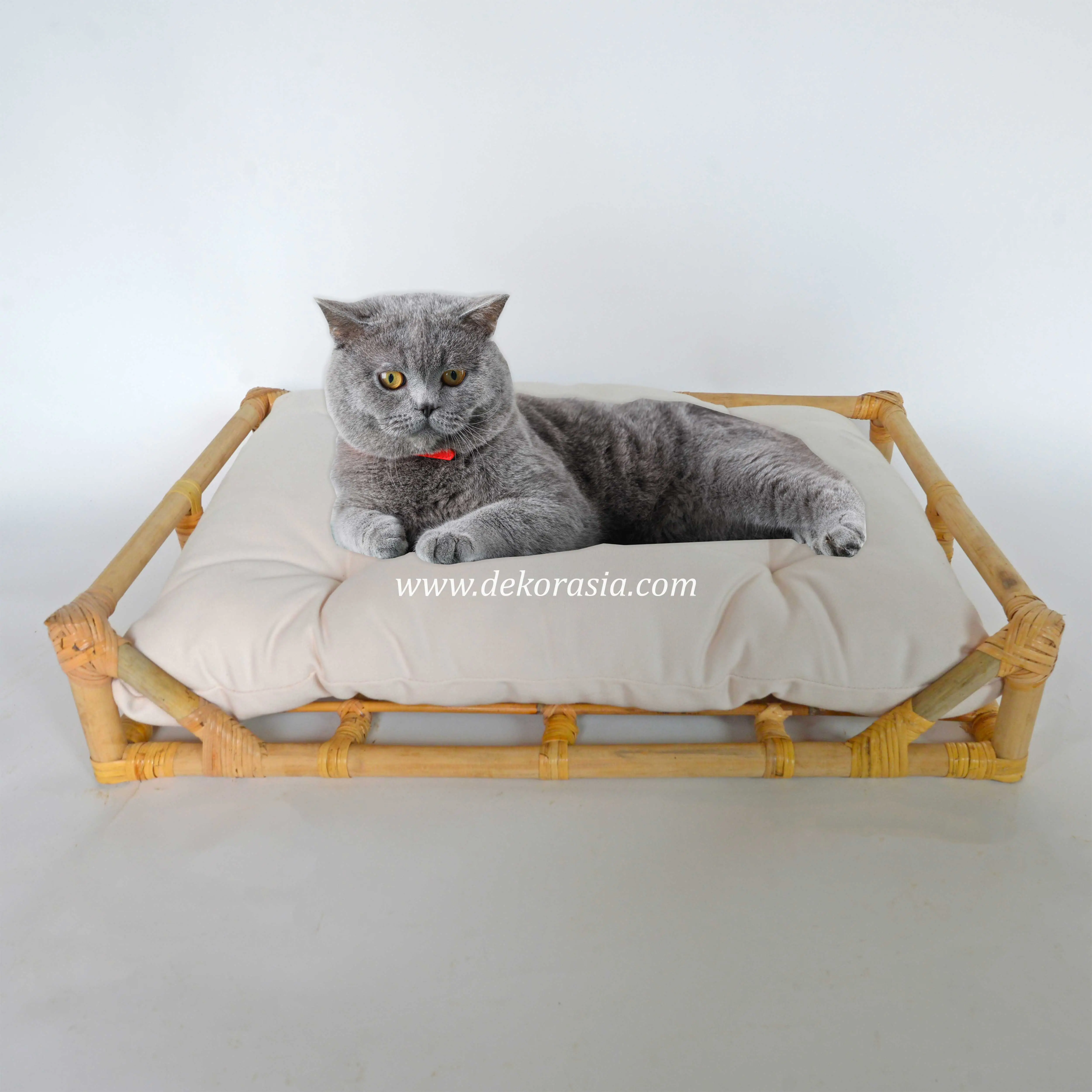 Cama de mimbre Natural para mascotas, mueble de lujo para gatos y perros, sofá cama para mascotas, jaula y casa para animales