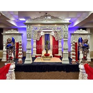 Mandap Blanco de Estilo Moderno para Bodas Bollywood, Conjunto de Mandap Blanco para Bodas Jodha Akbar, Fabricante de Mandaps para Bodas Jodha Akbar en EE. UU. - Product Image 1