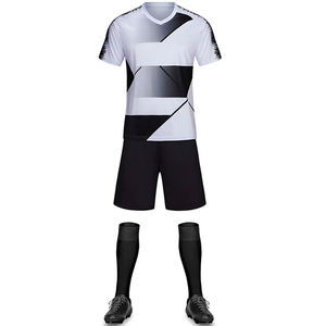 FIZAY ENTERPRISES Personnalisable Nouveau Style Vêtements de Football Uniforme Homme Respirant de Haute Qualité - Product Image 1