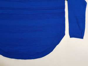 เสื้อสเวตเตอร์แบรนด์แท้สำหรับผู้หญิง แขนยาว คอกลม ดีไซน์หลากหลาย ผลิตจากบังกลาเทศ จำนวนมาก - Product Image 3