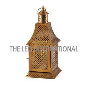 Acier métal Fer découpe laser gravure design verre rouge blanc bougie marocaine lanterne avec support 6X6X15 pouces pots de lampe de table - Product Image 4