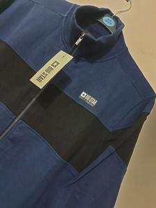 Lots de vêtements déstockés : Pulls décontractés à col montant et fermeture éclair intégrale pour hommes, avec étiquettes de marque – Stock du Bangladesh - Product Image 3