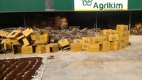 Cassia-Zimtstangen zum Niedrigsten Preis und in Bester Qualität aus Vietnamesischer Fabrik für Gewürze und Kräuter. Kontaktieren Sie den Lieferanten Herr Henry +84 368591192