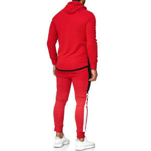 Survêtement d'hiver rouge avec logo OEM personnalisé pour hommes tissu chaud léger et respirant Style de rue grande taille pour adultes maternité - Product Image 4