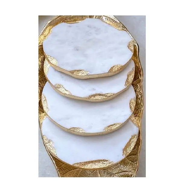 Posavasos modernos hechos a mano con borde elegante, mármol blanco y dorado
