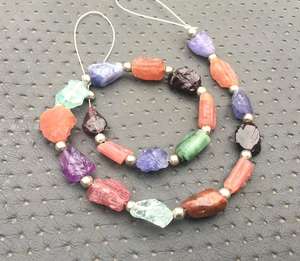 Piedras Preciosas Naturales de Primera Calidad, 19 Piezas, Multicolores, sin Tratar, Perforadas, para la Elaboración de Joyería, Regalos para Festivales, Venta al por Mayor - Product Image 3