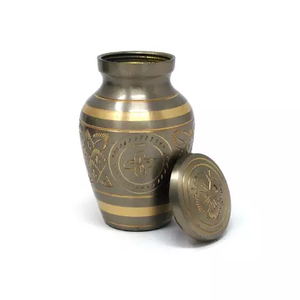 โกศเก็บอัฐิสัตว์เลี้ยงแบบยุโรป ทำจากทองเหลือง/อะลูมิเนียม ทนทาน เป็นมิตรกับสิ่งแวดล้อม ขนาดเล็ก พร้อมสลักลาย - Product Image 2