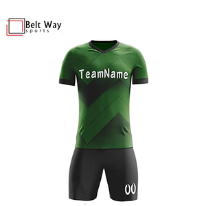 Traje de fútbol por sublimación de último diseño de calidad superior, su propio uniforme de fútbol de secado rápido de poliéster por sublimación a bajo precio - Product Image 4