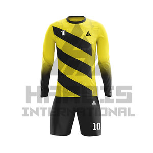 OEM de alta calidad nuevo diseño de sublimación uniforme de fútbol de los hombres ropa deportiva uniforme de entrenamiento de fútbol mejor - Product Image 2