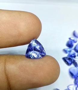 Pierres précieuses tanzanite naturelles en vrac IGI certifié couleur bleue unique et élégante pour la fabrication de bijoux - Product Image 6