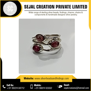 Anillo de piedras preciosas de Plata de Ley 925 hecho a mano con un juego de rubíes en patrón de números para compromiso de boda o aniversario - Product Image 5