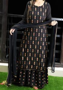 Tendance Femme Porter Kurti avec Palazzo Daily Wear Très belle couleur Readymade pour Femme Magasin Surat. Vêtement Vêtement - Product Image 4