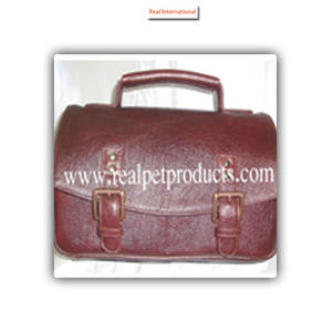 Quantité en vrac approvisionnement Top Notch qualité véritable sellerie internationale en cuir souple sac pour appareil photo motif personnalisé acheter leader - Product Image 1