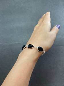 Pulsera de plata esterlina hecha a mano para mujer con cabujón de ónix negro de 10x14MM, brazaletes llamativos en forma de pera para regalos - Product Image 2