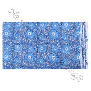 Maillot de bain de couleur personnalisée tissu de haute qualité main bloc imprimé bikini maillot de bain vêtements de sport pour garçons filles vêtements de créateurs imprimer - Product Image 4