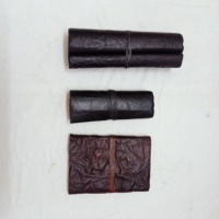 Carnets A5 personnalisés en cuir et tissu gaufré avec pierres précieuses, thèmes Wicca et occultisme celtique, papiers vieillis à bords festonnés