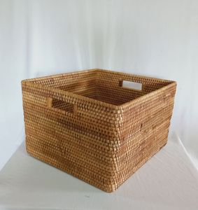Best selling high quality rattan storage or laundry basket with lid for home