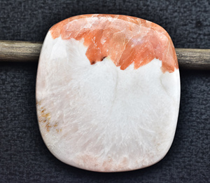 Vente en gros de pierres précieuses en vrac de Scolecite rose - Product Image 2