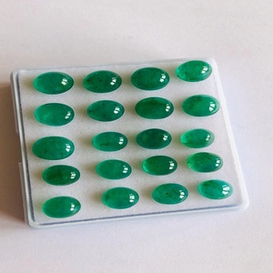 พลอยทรงรีสีเขียวมรกตธรรมชาติเกรด AAA พร้อมใบรับรอง IGI - Product Image 4