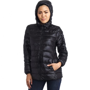 Veste matelassée épaisse à capuche de couleur unie avec logo personnalisé pour femme, veste d'hiver rembourrée en polyester, respirante, séchage rapide, pour le bureau - Product Image 4
