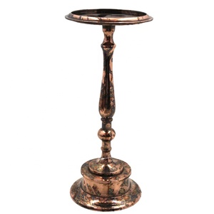 Bougeoir décoratif de table en aluminium de nouveau style Bougeoir de conception moderne de couleur antique en cuivre - Product Image 1
