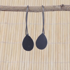 Pendiente de gancho de metal en forma de pera, pendientes de gancho de peso ligero, chapado en oro/plata, martillo pulido, diseño único, 1188 - Product Image 2