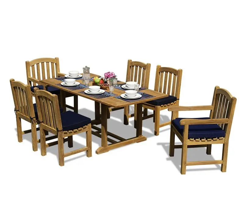 호화스러운 정원 의자와 테이블 세트 식사 가구