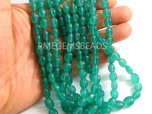 Quartz vert émeraude lisse ovale Tumble Nugget 15 pouces brin 10X8 à 8X7MM fournitures en gros perles de pierre - Product Image 3