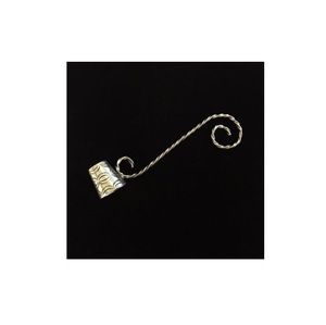 Bougeoir de luxe argenté premium fait à la main Kit d'accessoires décoratifs en aluminium gravé pour bougie éteignoir - Product Image 1