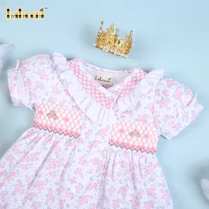 Atember aubende florale hand gekleidete Baby kleid OEM ODM handgemachte Stickerei Großhandel Smocked Kleider-BB2577