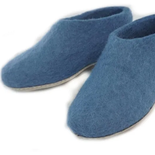 Handmade unisex wool felted shoe - Warm blue colored loafer - Non-allergic and non-toxic felt slipper - Soft and Cozy sneakers