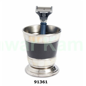 Portacepillos de dientes de metal de alta calidad con acabado de nácar y esmalte para baño y mostrador - Product Image 1